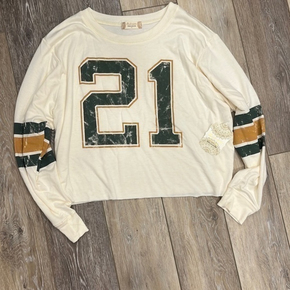 Altar’d State Size Medium l NWT l Croptop